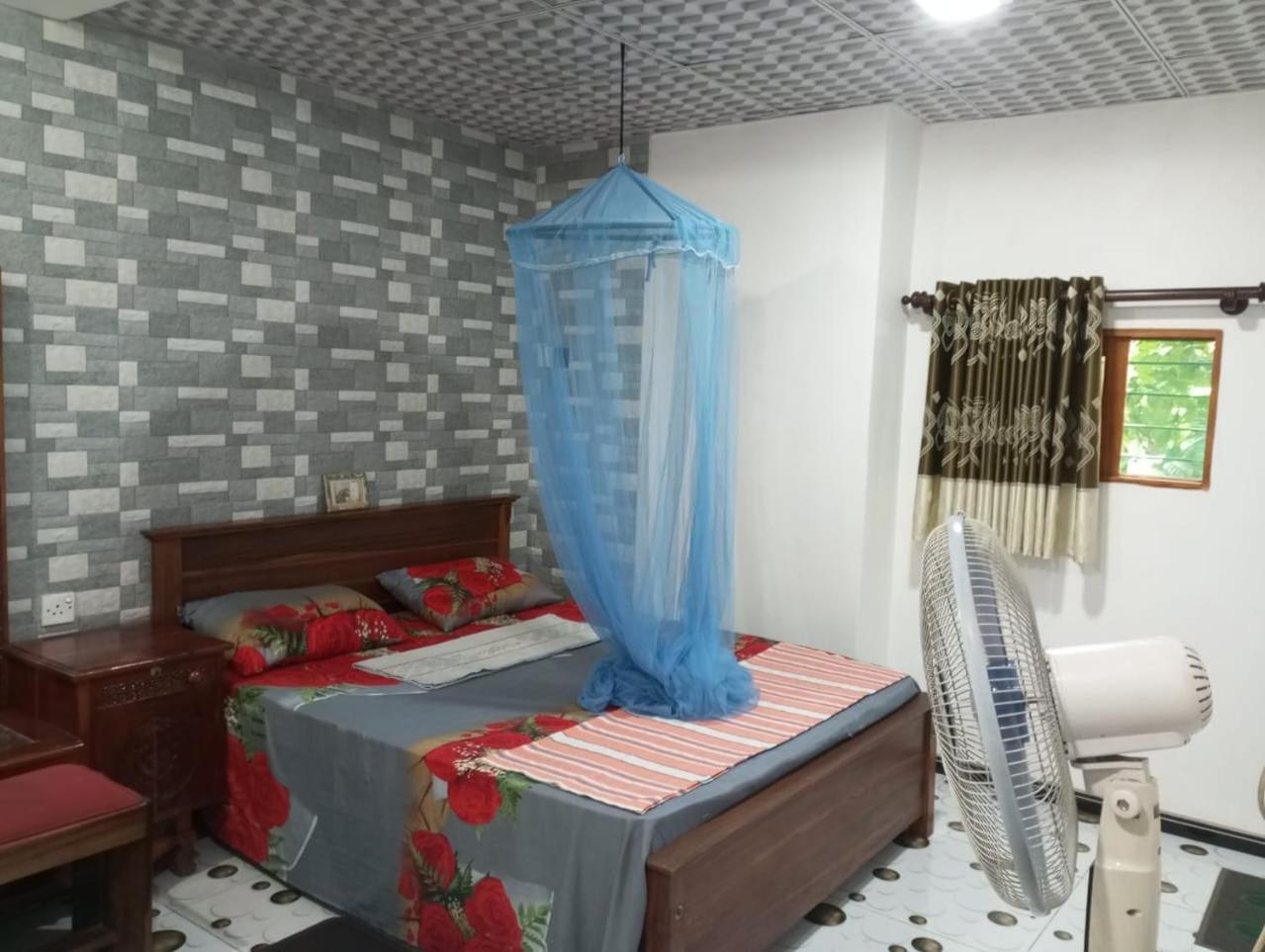 Relax Home Rambukkana Exterior photo