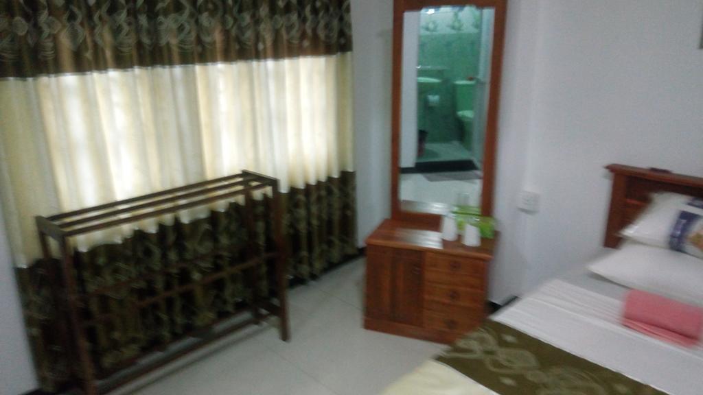 Relax Home Rambukkana Exterior photo